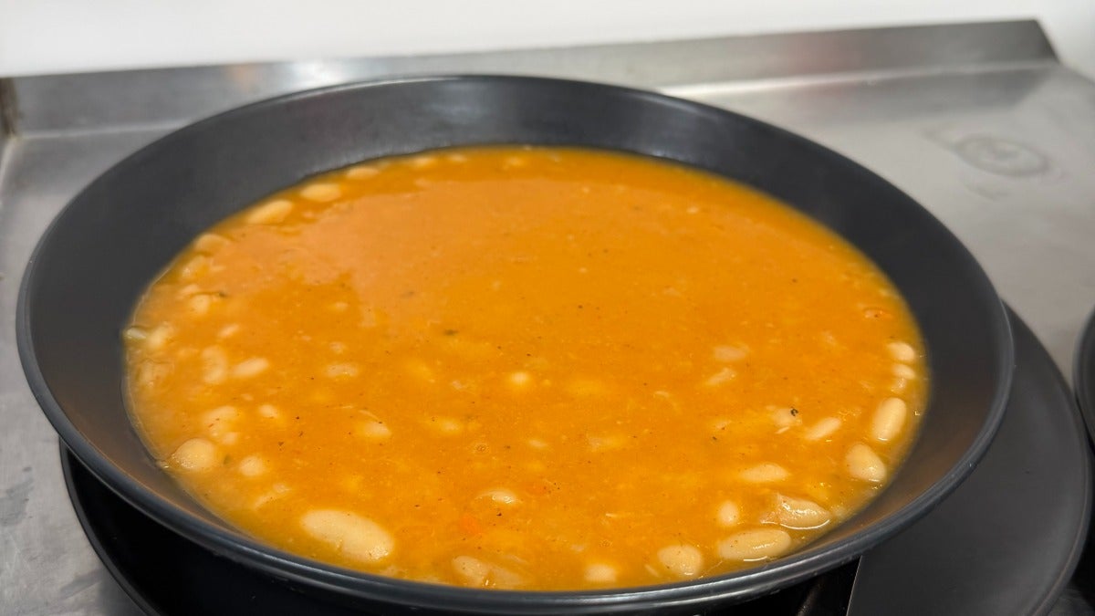 Traditional white bean stew