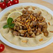 humous with meat and pine