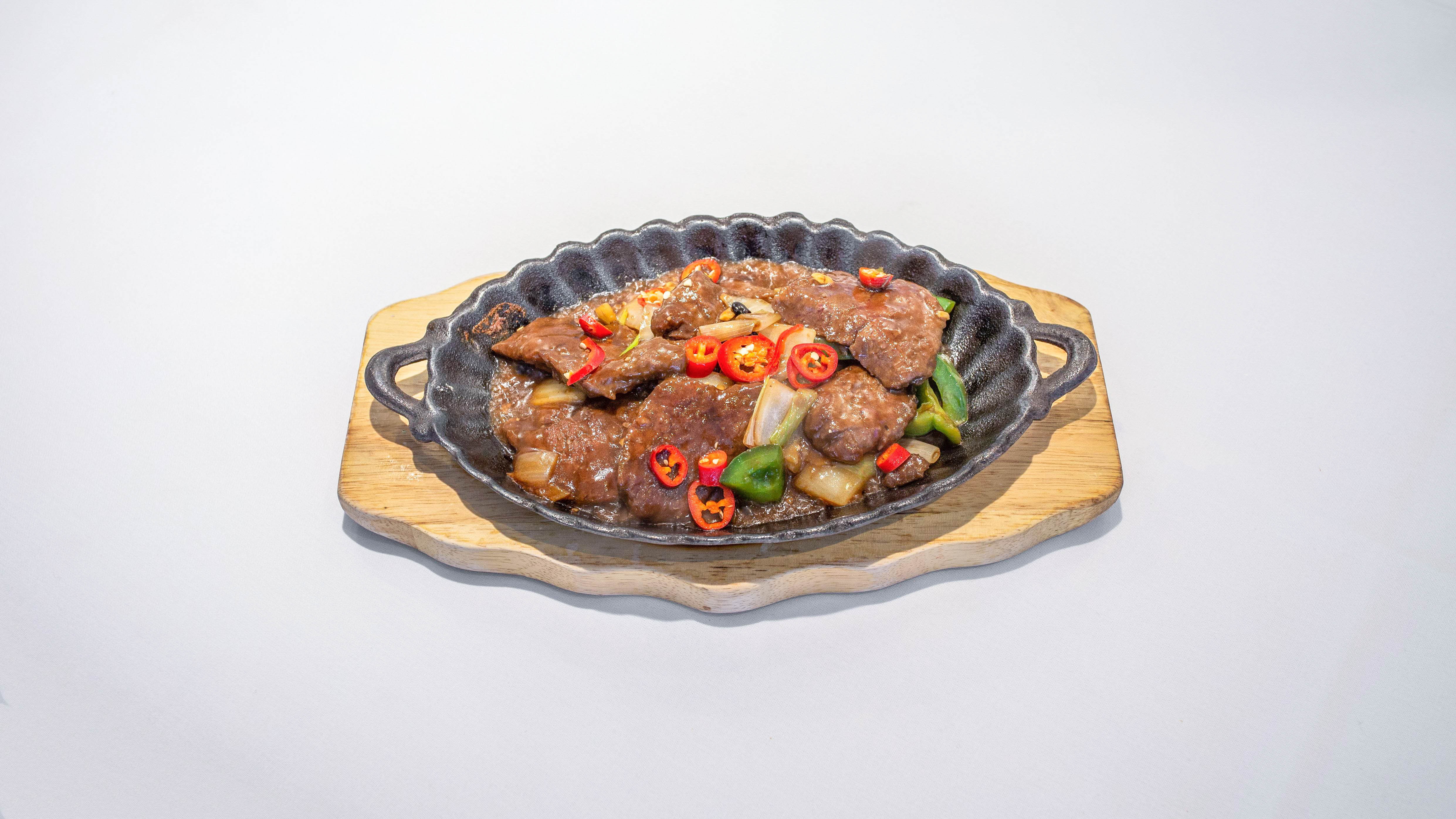 Fillet Steak in Black Bean and Chilli Sauce