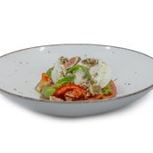 Caprese Di Mozzarella Con Fichi E Pesto Di Nocciole