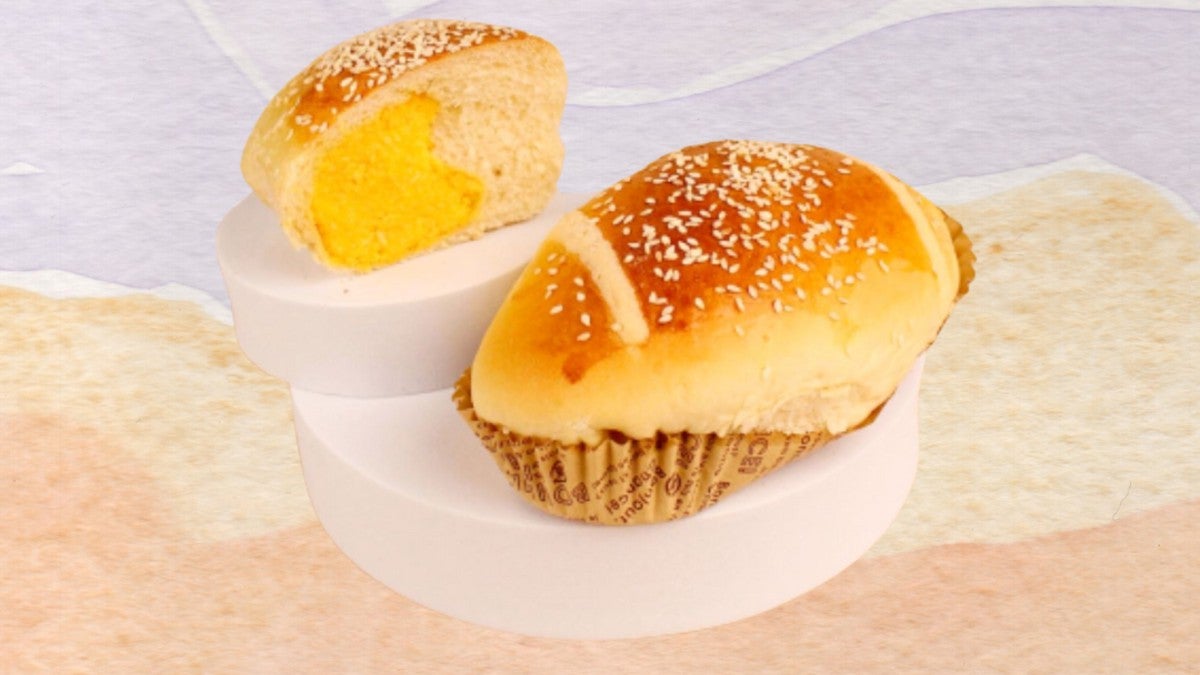 Sweet Coconut Paste Bun