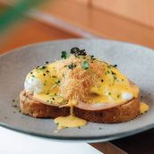Eggs Benedict On Toast