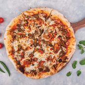 Beef Pizza with Vegetables