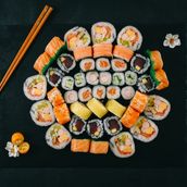 Sunset Party Platter 50 Pcs