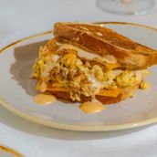 Scramble Egg Sandwich