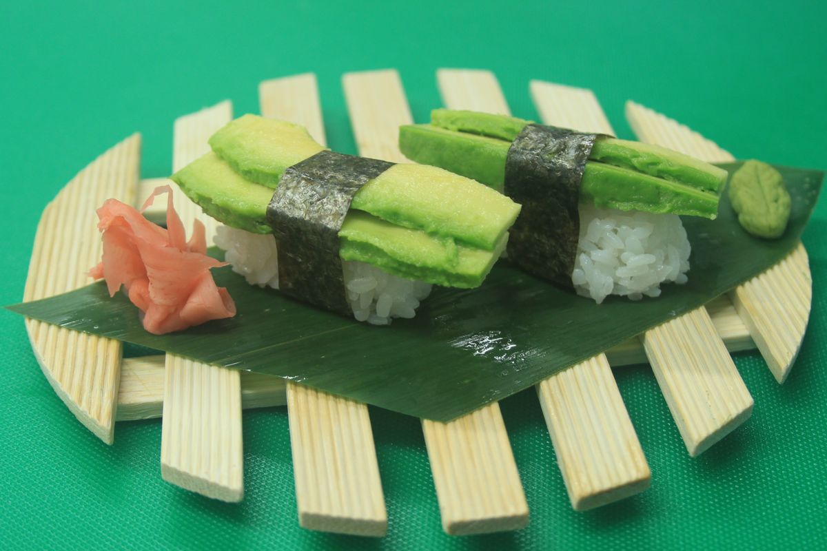 Avocado Nigiri (2pcs)