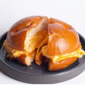 Egg Cheese Bun