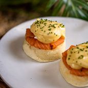Eggs Benedict