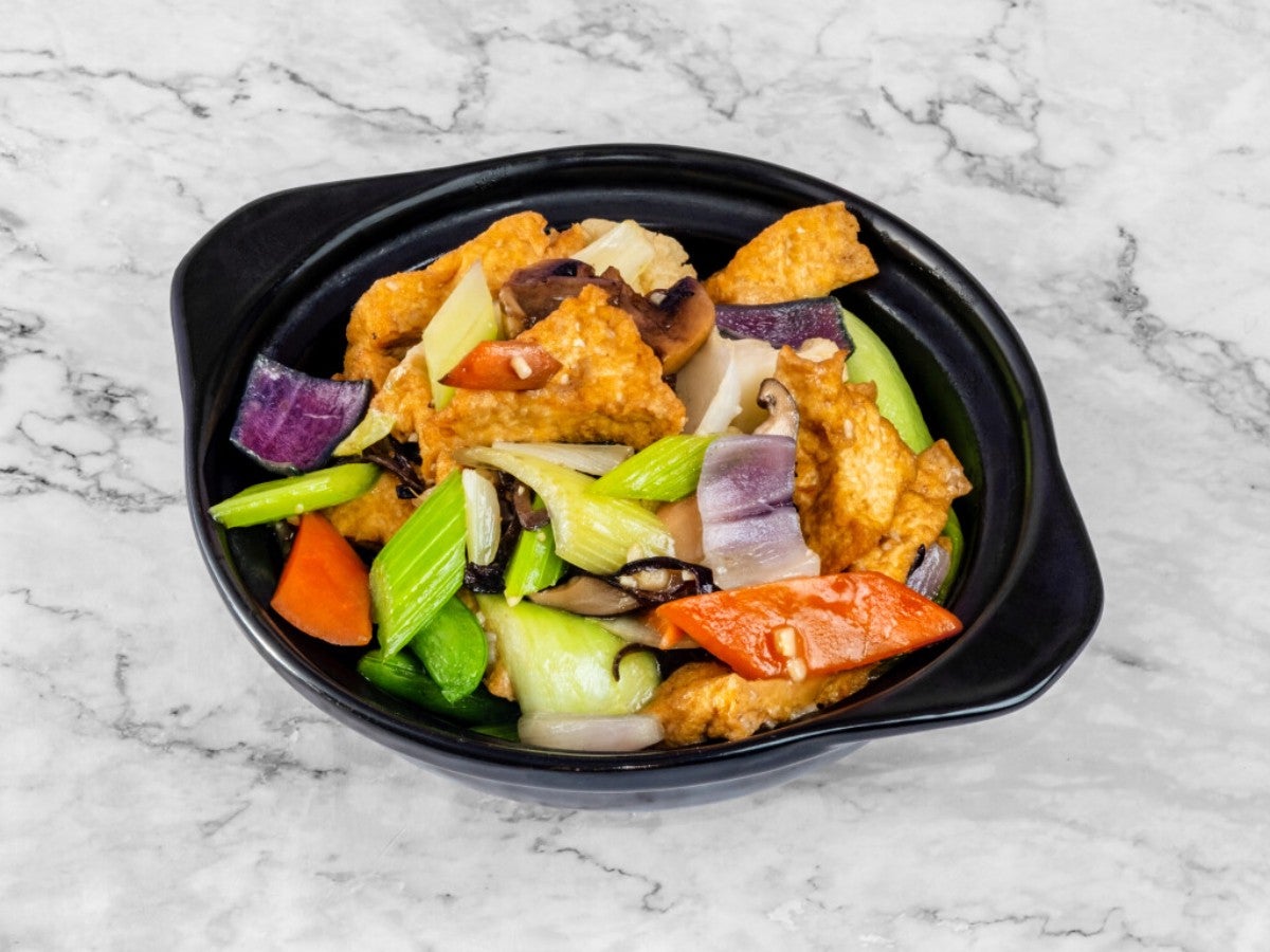 家常豆腐煲 Homestyle Braised Tofu (with meat)
