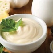 toumya (garlic sauce)