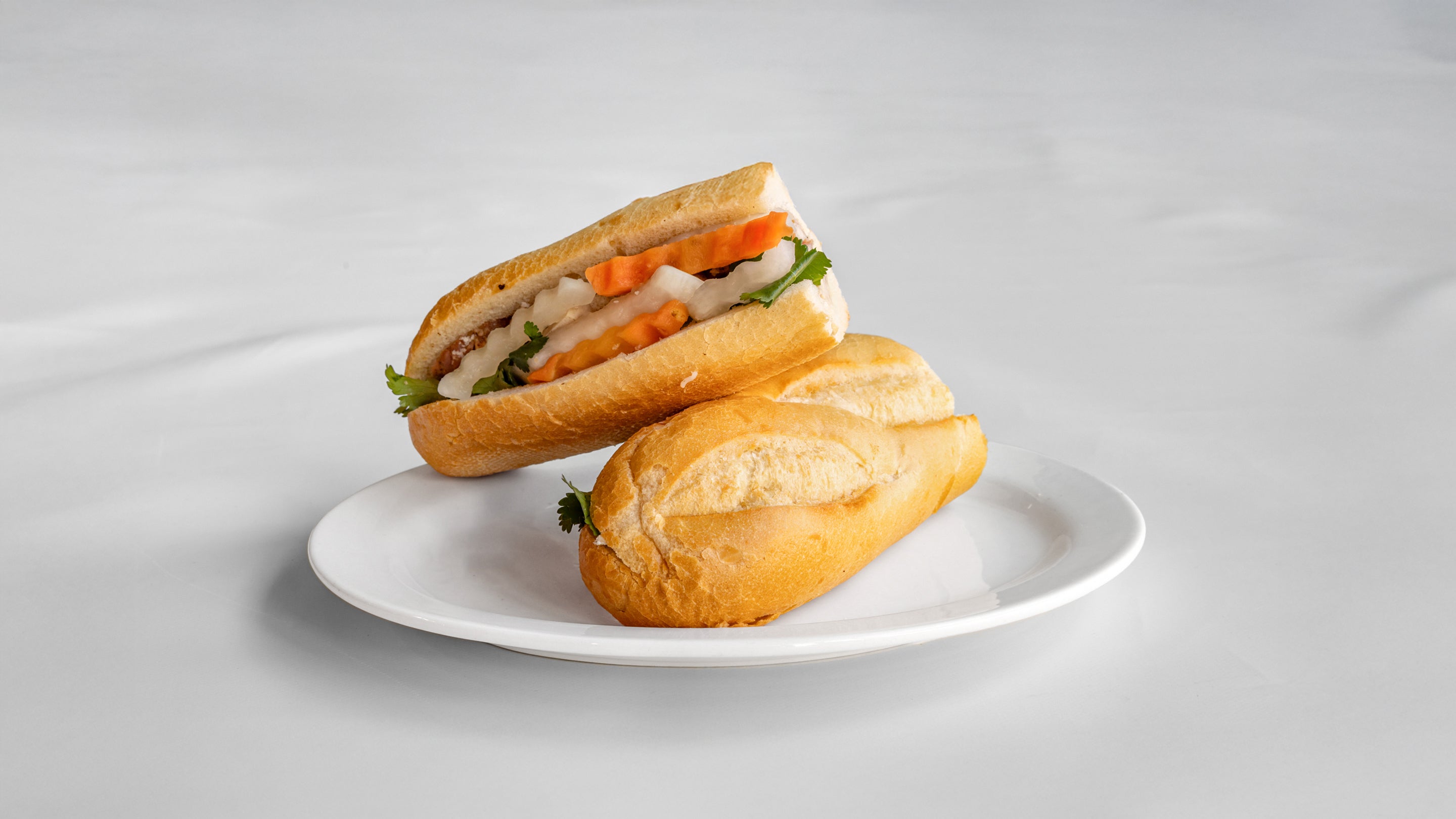 Banh Mi Deluxe (Bánh Mì Đặc Biệt)