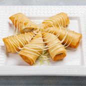 Fried Spring Rolls with Fresh Shrimp 蒜香虾炸春卷
