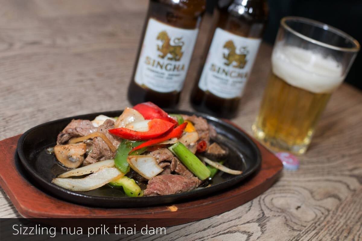 Sizzling Nua Prik Thai Dum