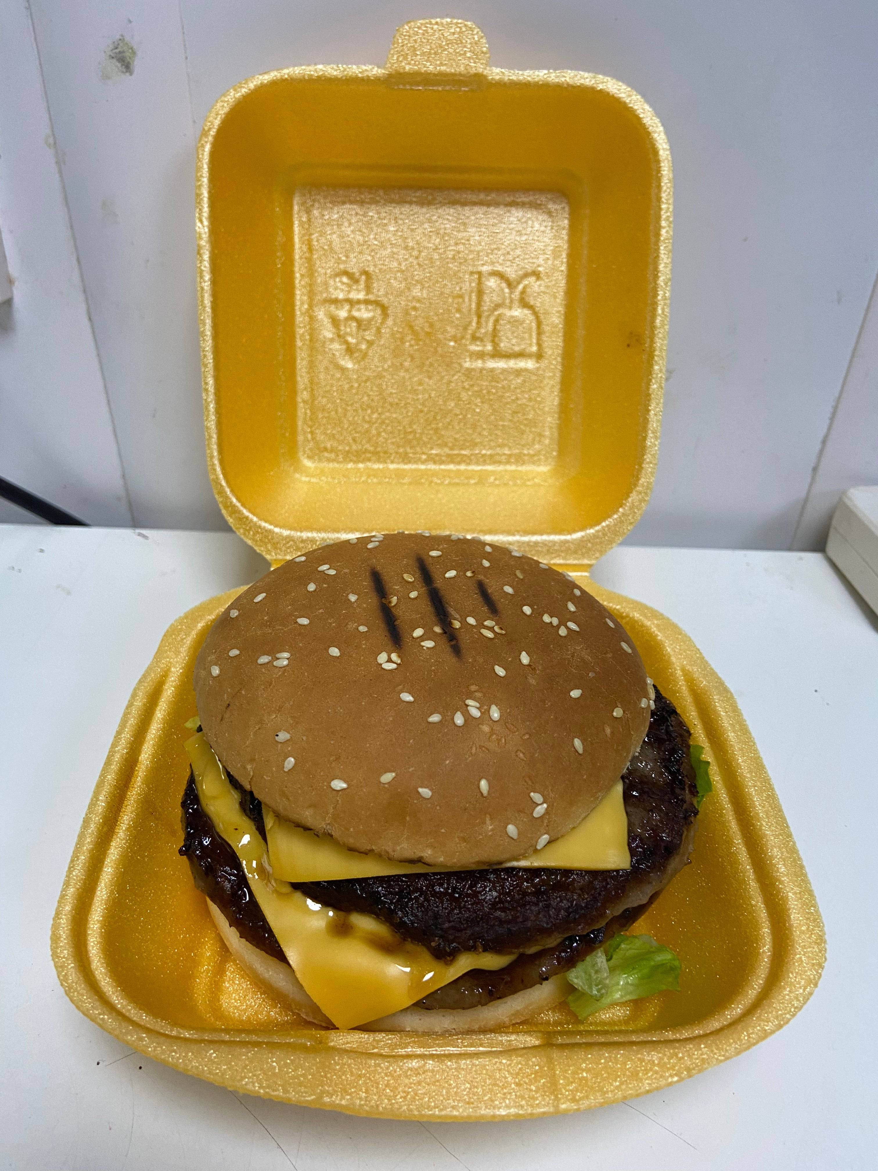 Beef Half Pounder with Cheese
