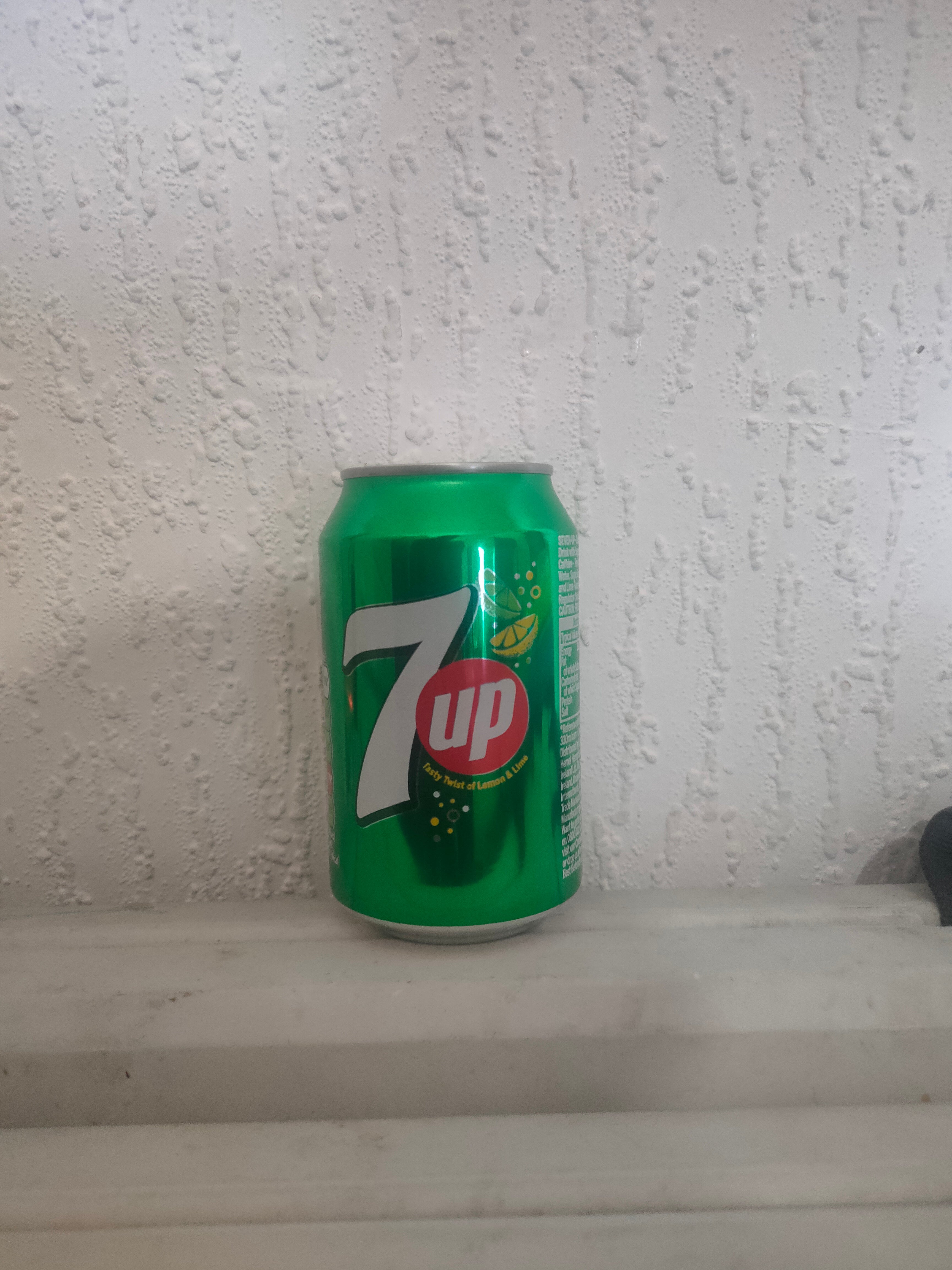 7up Can 330ml Tasty Twist of Lemon and Lime