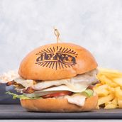 HEMINGWAY'S PRIME CHICKEN BURGER