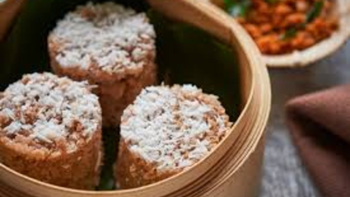 Pittu with Coconut Sambal