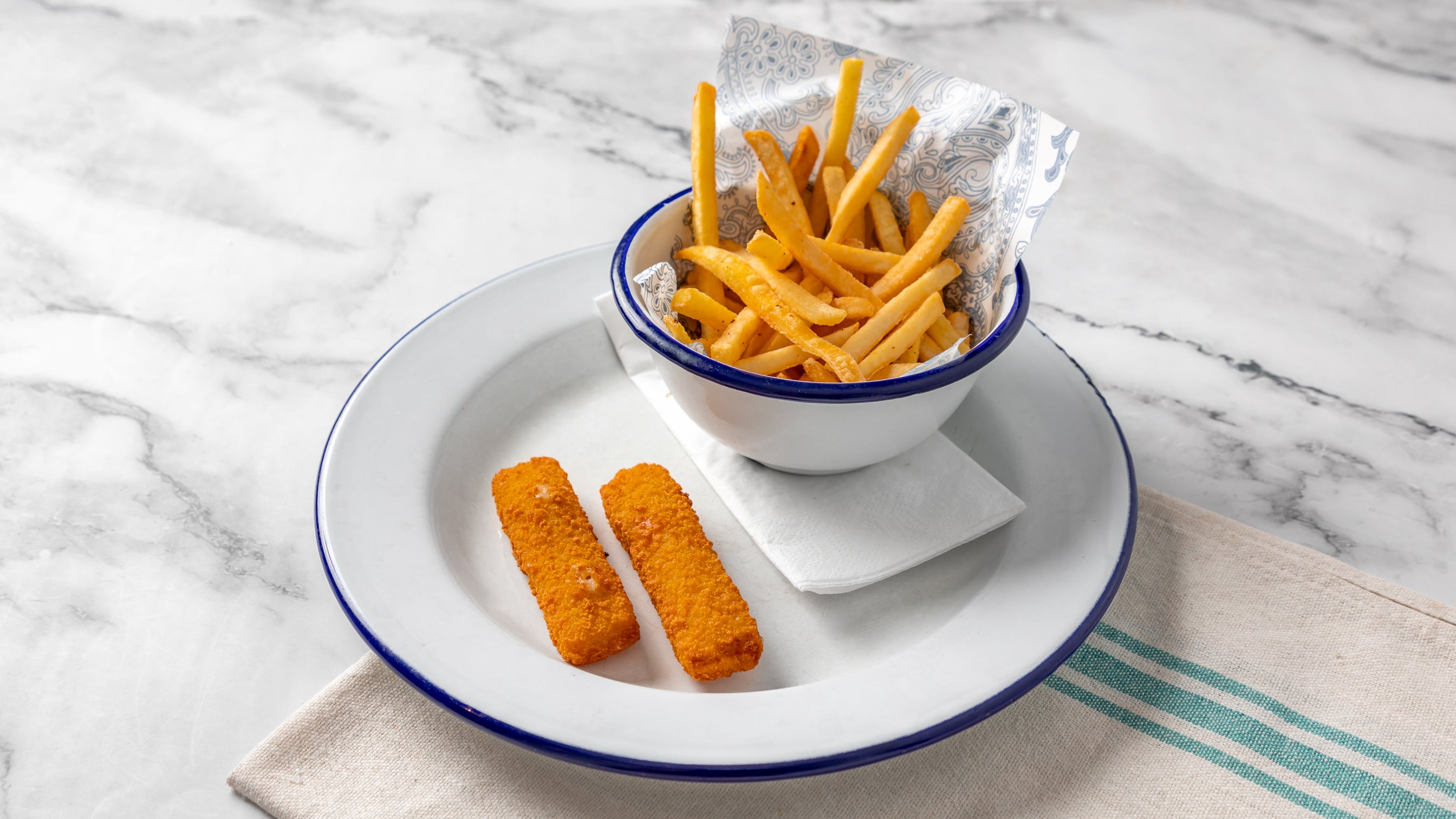 3 Fish fingers n chips