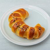 Buns With Jam (Булочка с джемом)