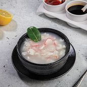 Oriantal soup seafood