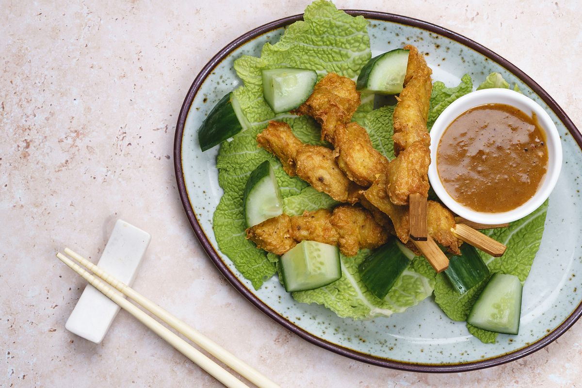 Vegan Satay Chicken Skewers 串