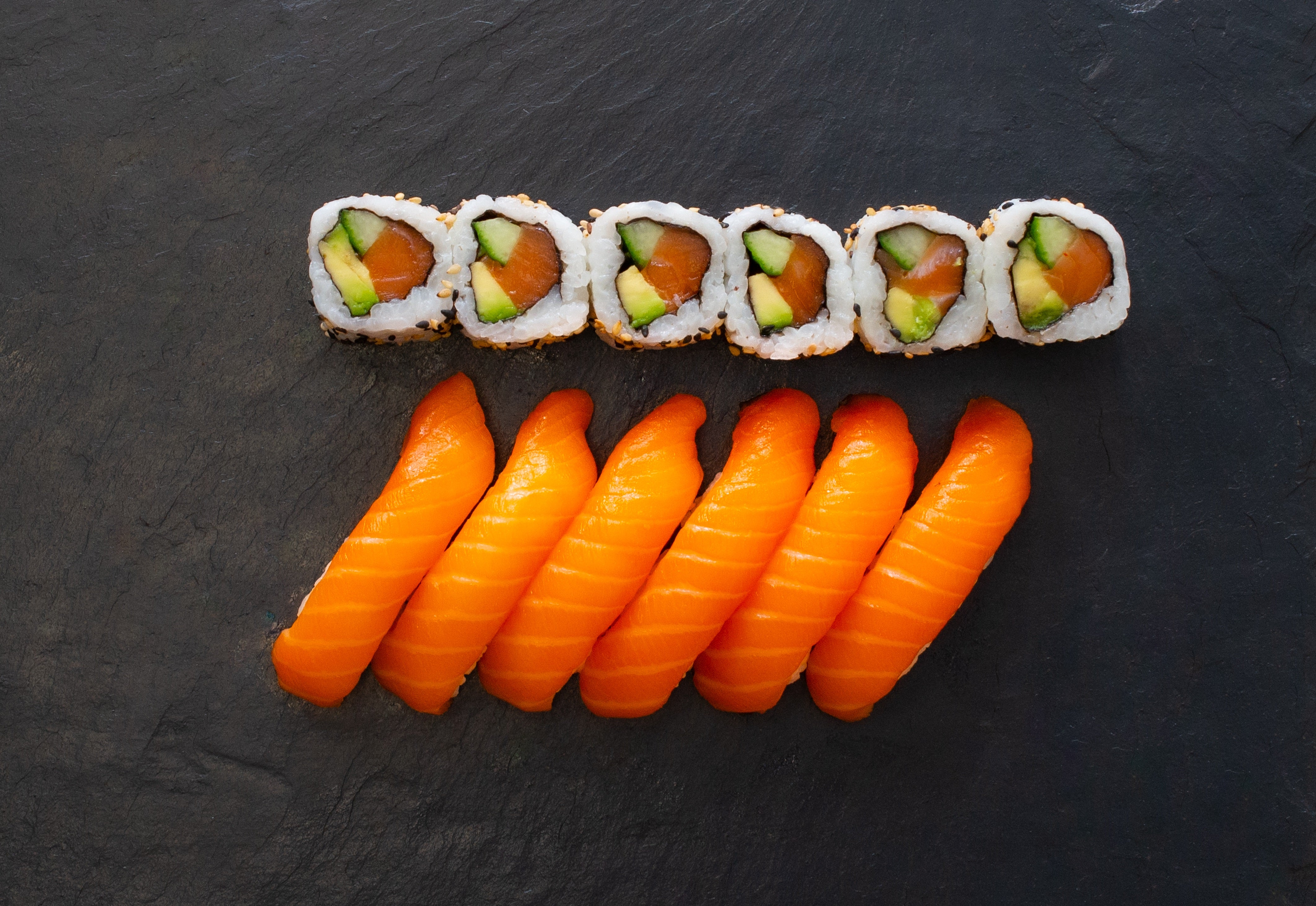 Salmon Sushi & California Roll