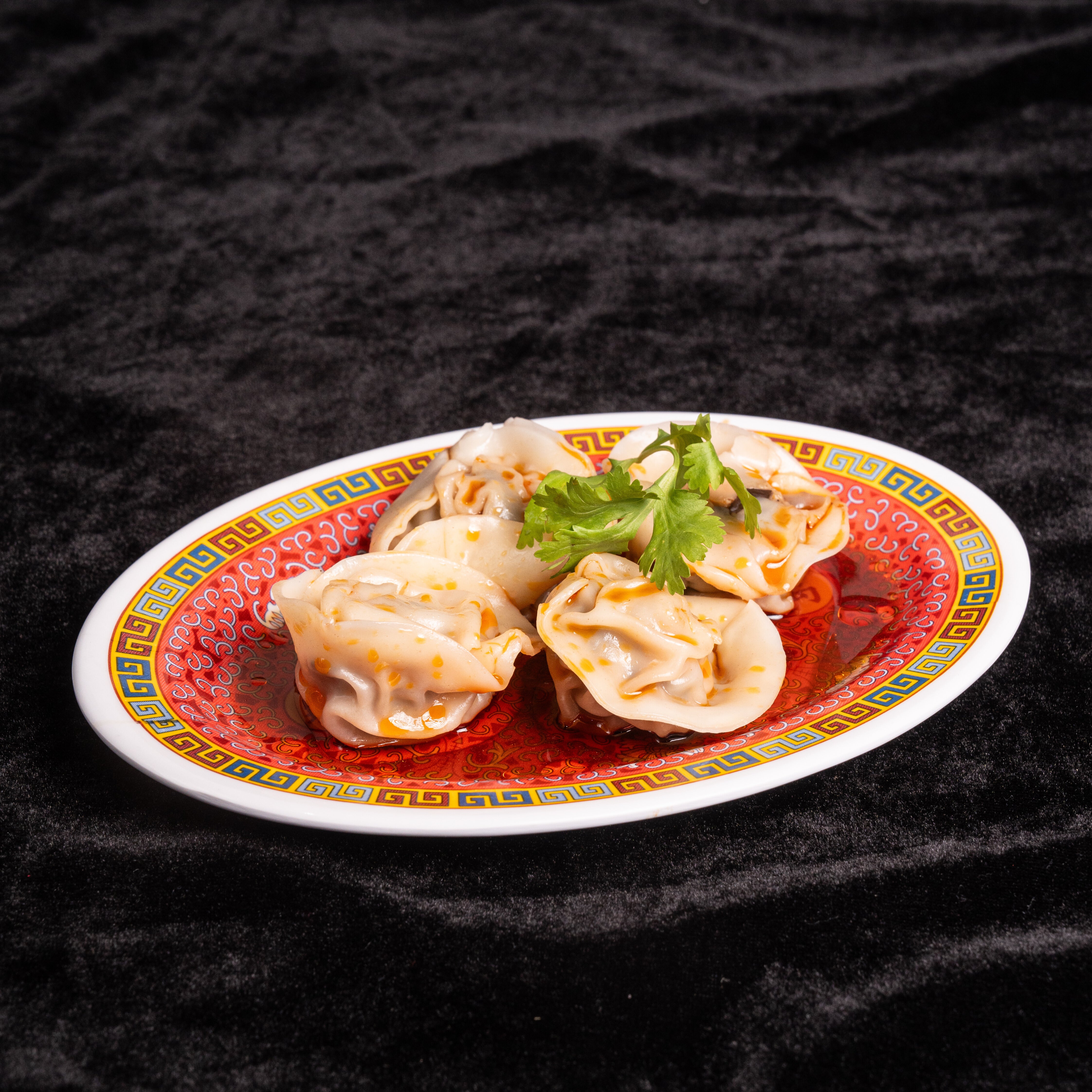 Black Truffle Plant-based Mince Dumplings in Chili Oil    紅油黑松露素肉餃