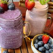 Strawberry Oatmeal Smoothie