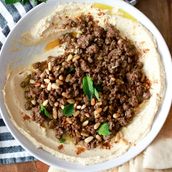 Hummus With Meat