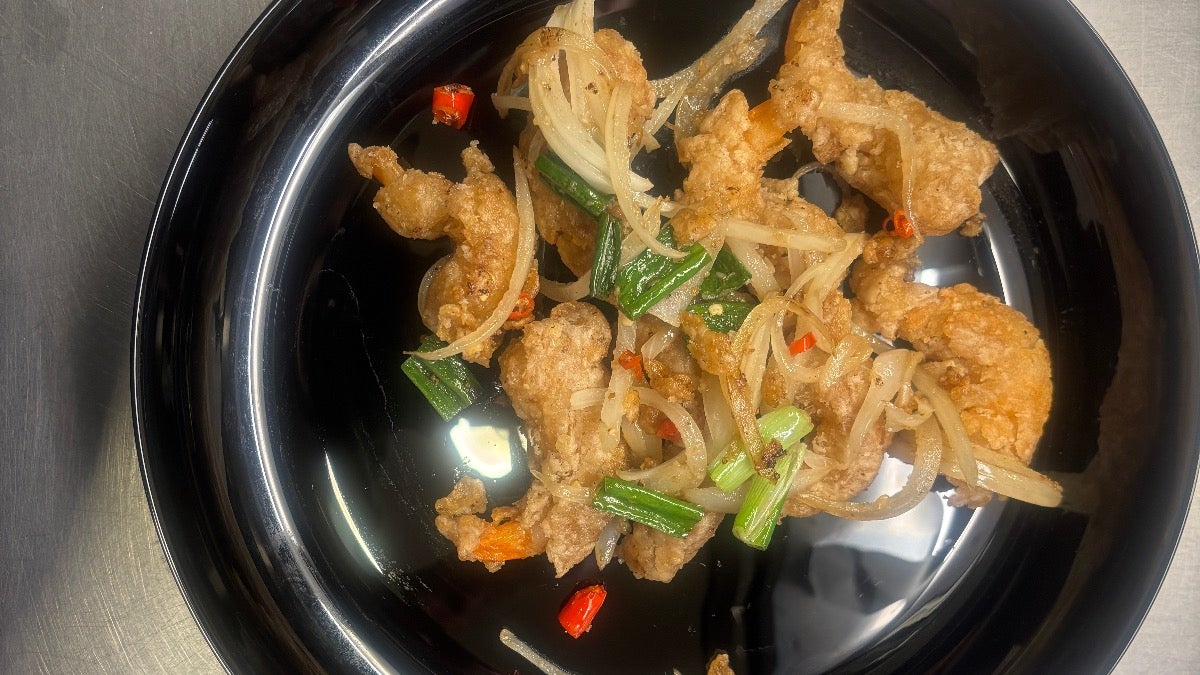Spicy King Prawns with Peppercorn Salt