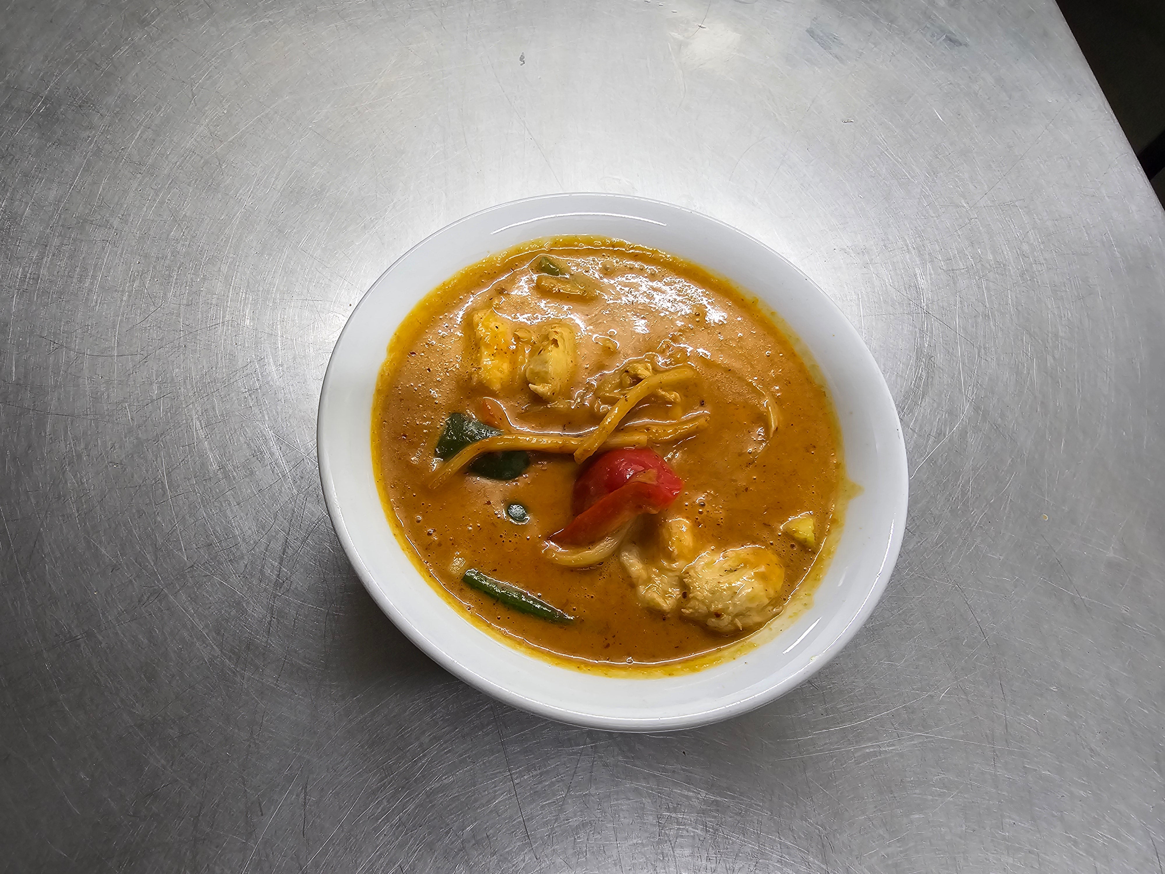 RED CURRY (Medium)