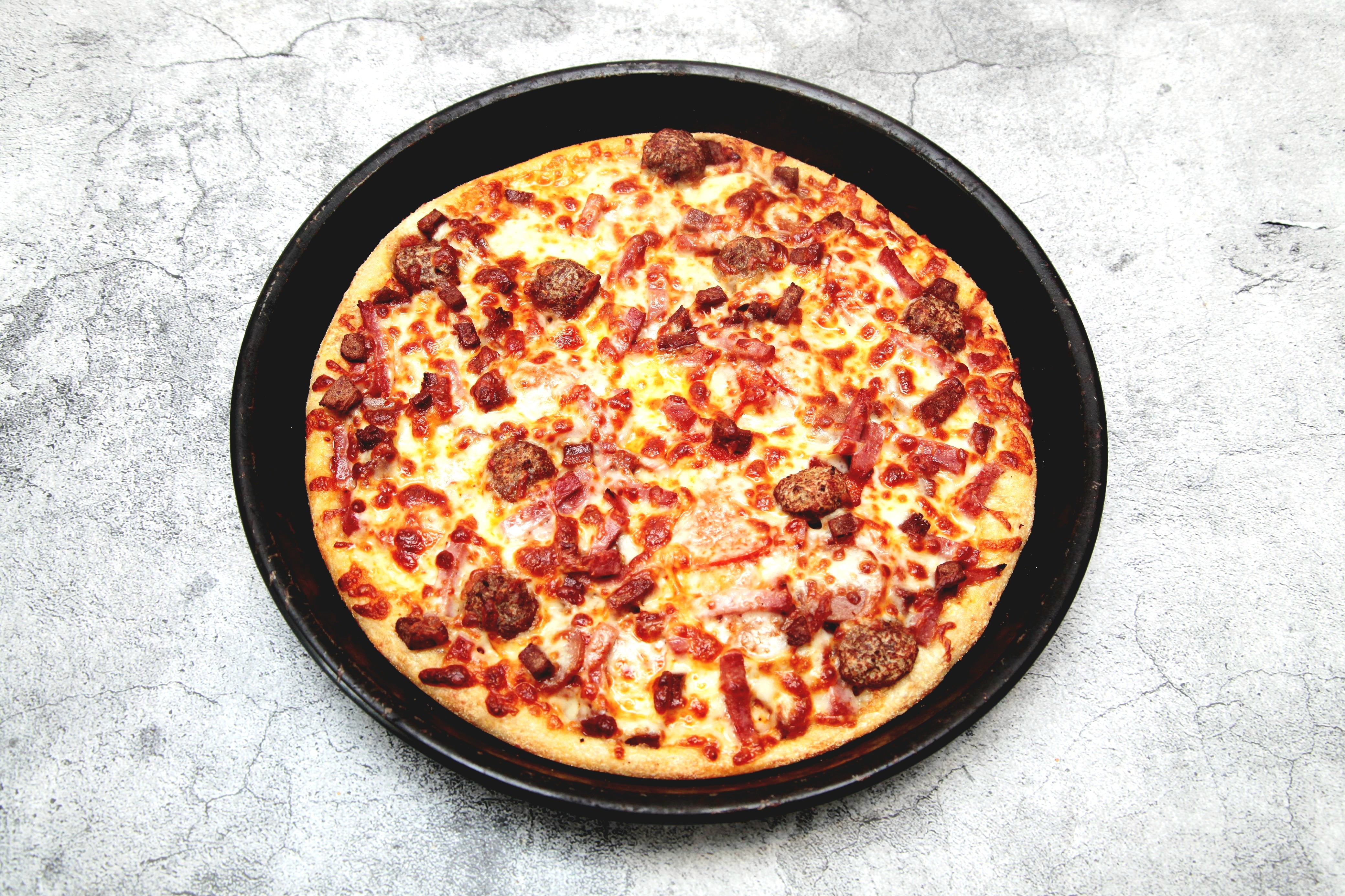 Mega Meats 10"