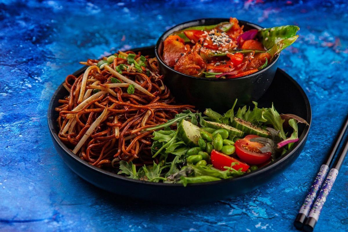 Hot & Sour Vegan Chick'n Bento Box