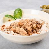 Hummus with Chicken Shawerma
