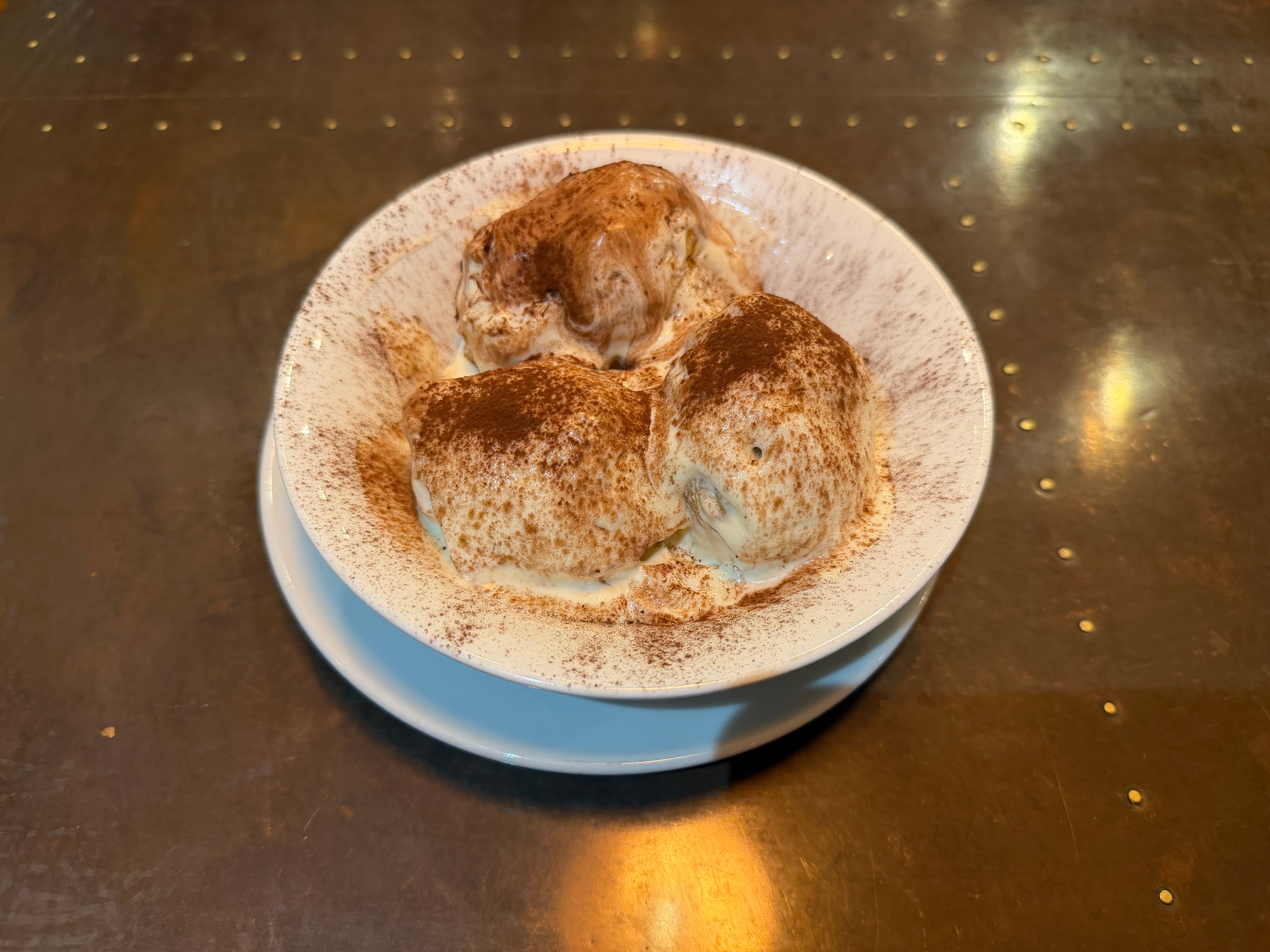 Profiterole White