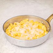 SCRAMBLED EGG WITH CHEESE