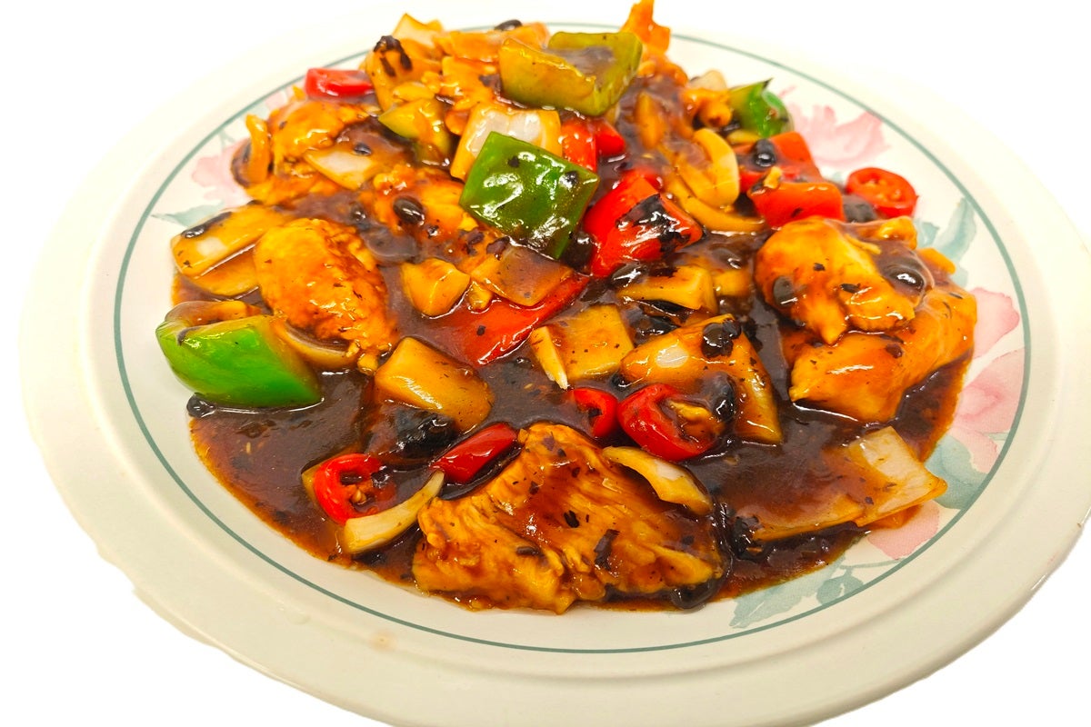 Chicken with Green Pepper in Black Bean Sauce