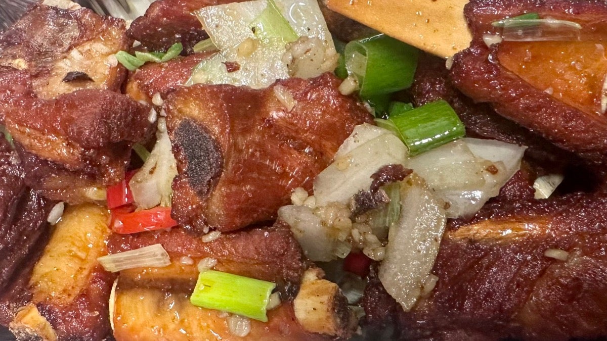 Salt and Pepper Spare Ribs召盐骨