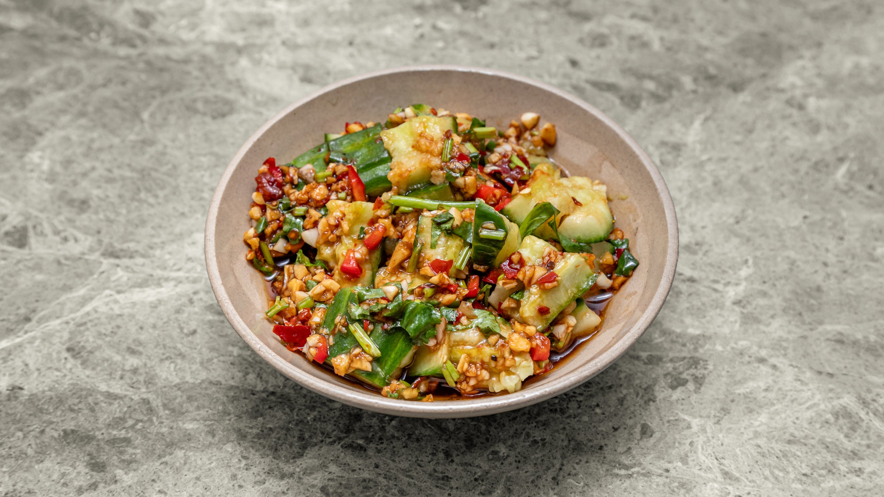 拍青瓜 Marinated Smashed Cucumber Salad