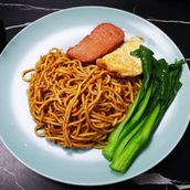 A10 Cart Noodles With Fried Egg And Lunch Meat 餐蛋车仔面
