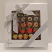 6X6 Pearl Box With Window With Assorted Marzipan