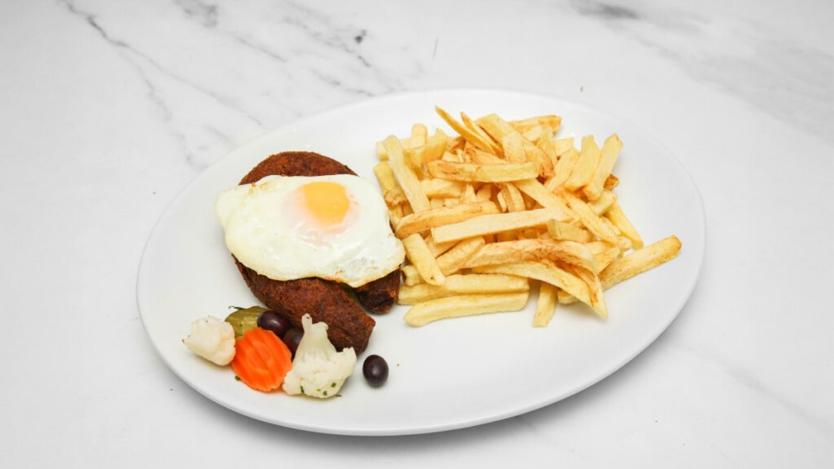 Alheira de Mirandela com Batata Frita & Ovo
