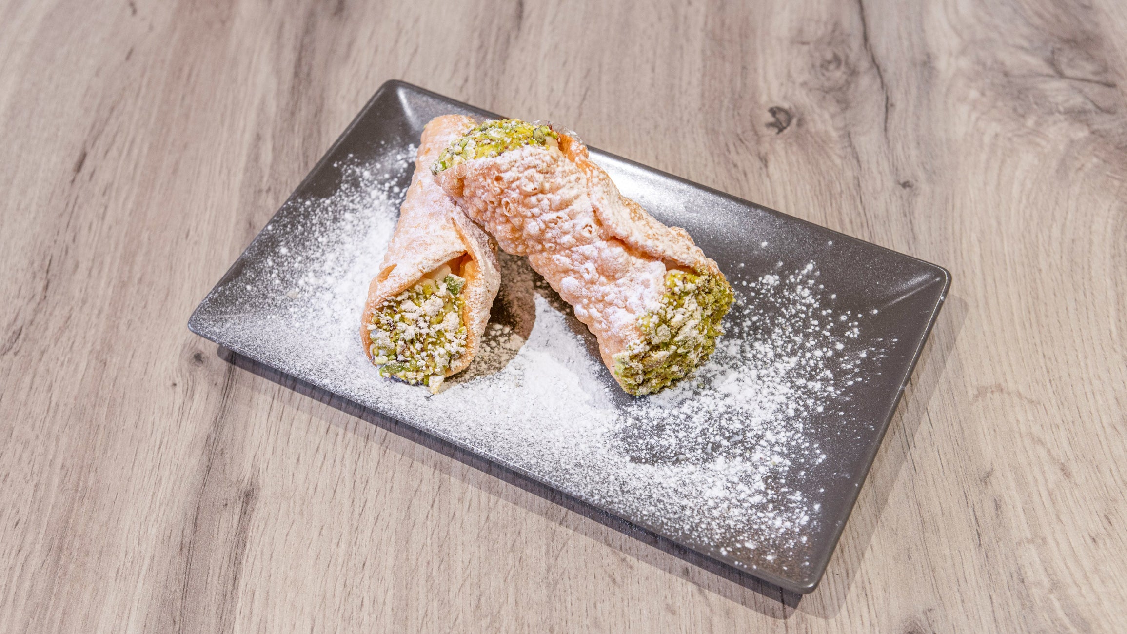 Sicilian Cannoli