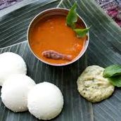 Idly 3 pcs with sambar and chutney.