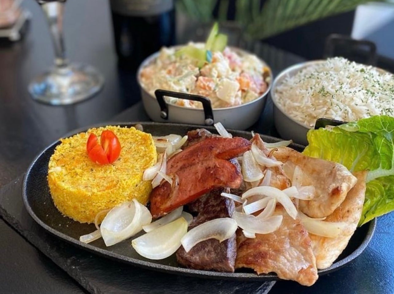 Churrasco Misto + 2 Acompanhamentos