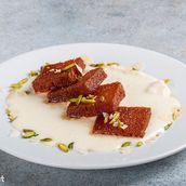 Mango Rabri With Shahi Tukra