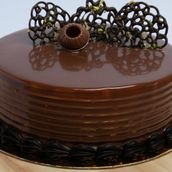 Caramel Crunchy Cake