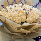 Peach Rose With Lemonium
