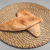 Iraqi Samoon Bread (Brown Flour) Pack (5 Pieces)