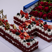  Letter cake with flowers